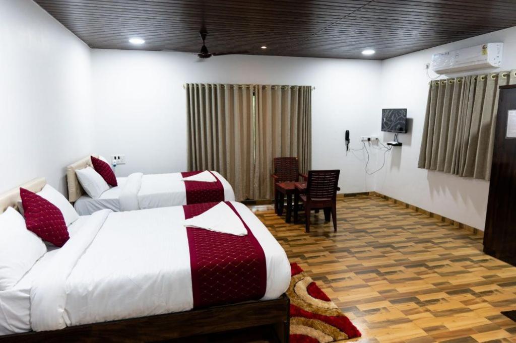 Mangozzz Magical World Hotel Panvel Exterior photo