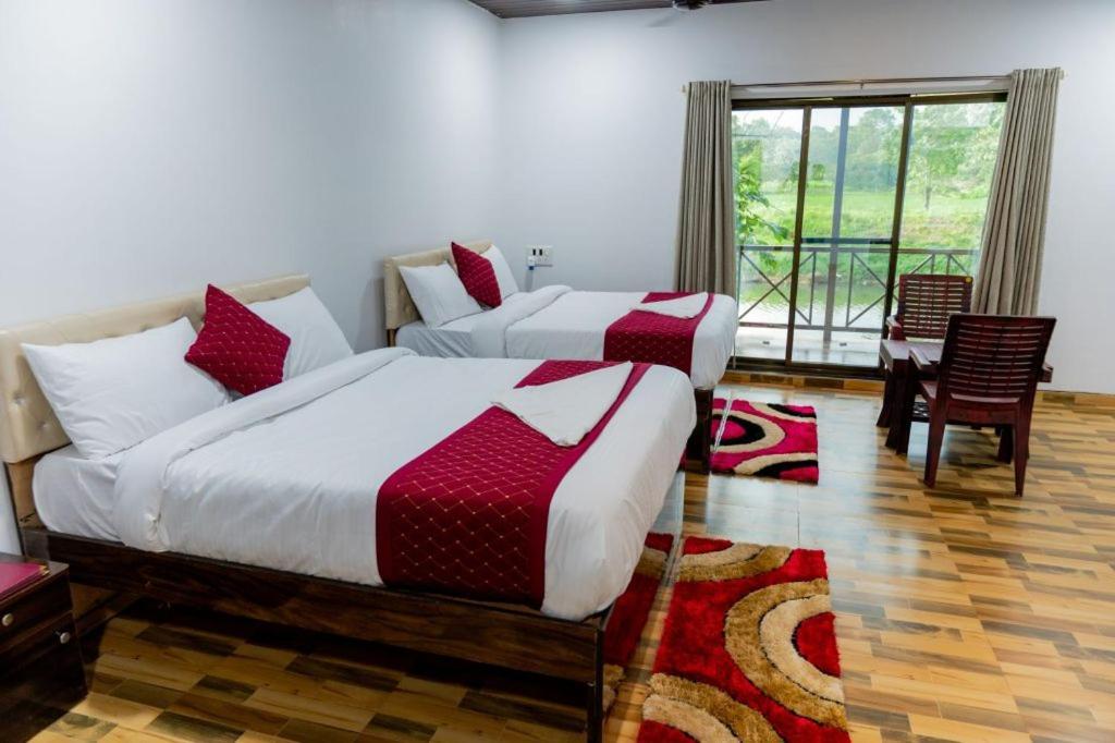Mangozzz Magical World Hotel Panvel Exterior photo